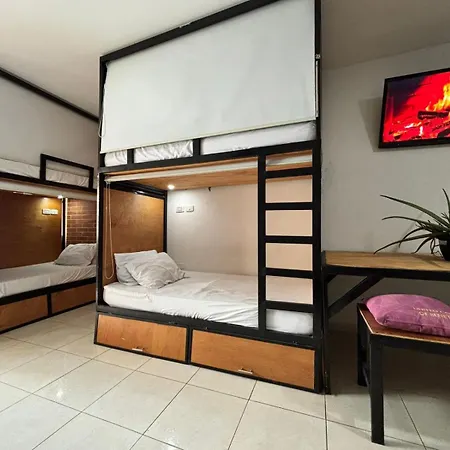 Nueve Uno Hostel-2
